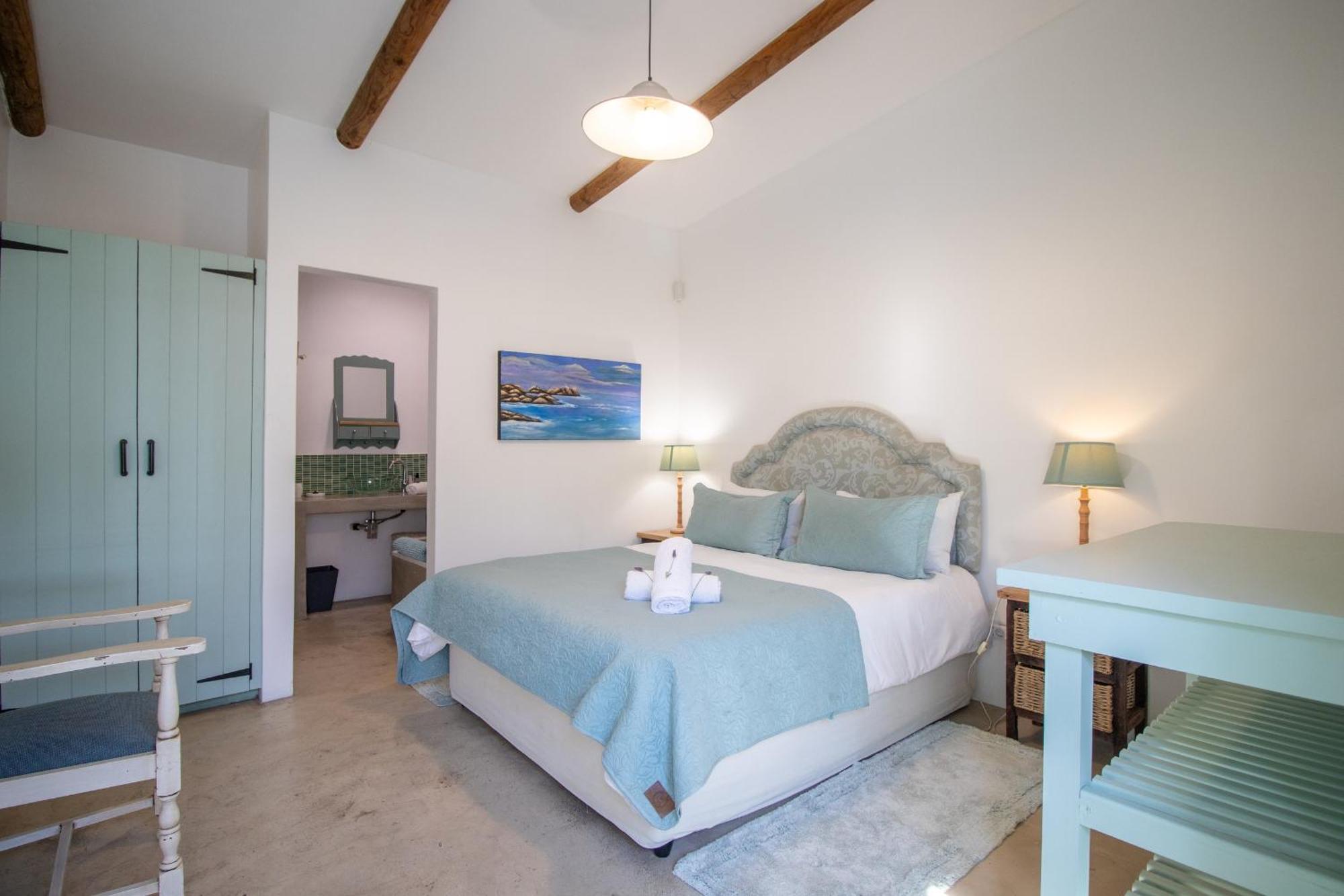 Over The Moon Paternoster Exterior photo